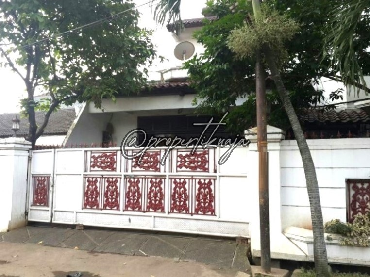 Rumah mewah hook 2 lantai di Cipinang Jakarta Timur